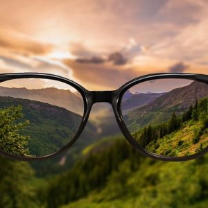 Защо се появяват проблемите със зрението?