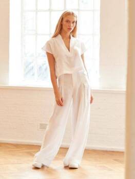  Ода за лененият панталон - вижте единственият модел, който наподобява стилно и държи хладно в жегата 