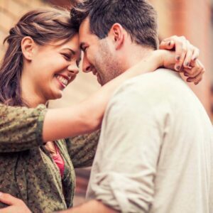5 различни вида любовен език и техните значения