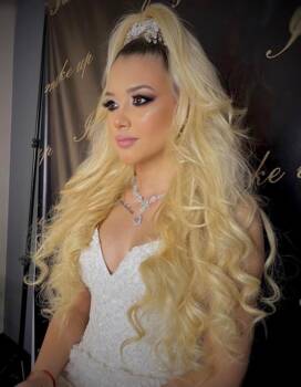  Създателката на хубостта – топ гримьорът Ива Петкова за празничните трендове в грима и задачата да основава изкуство 