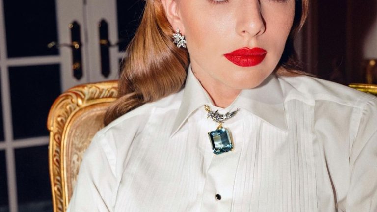 Седмицата на модата в Ню Йорк с красивата Джулия Фокс  (СНИМКИ)