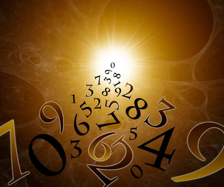 На кръстопътя на нумерологията и астрологията съществува концепцията за петте