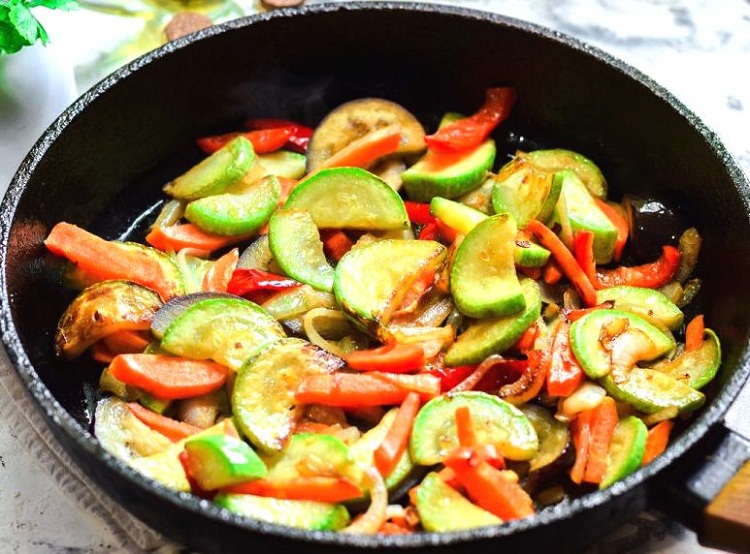 Учените са установили, че пържените зеленчуци са по-здравословни от варените.