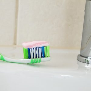паста за зъби в домакинската работа