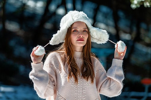 Модни тенденции есен 2022: какво да облечете в студените дни