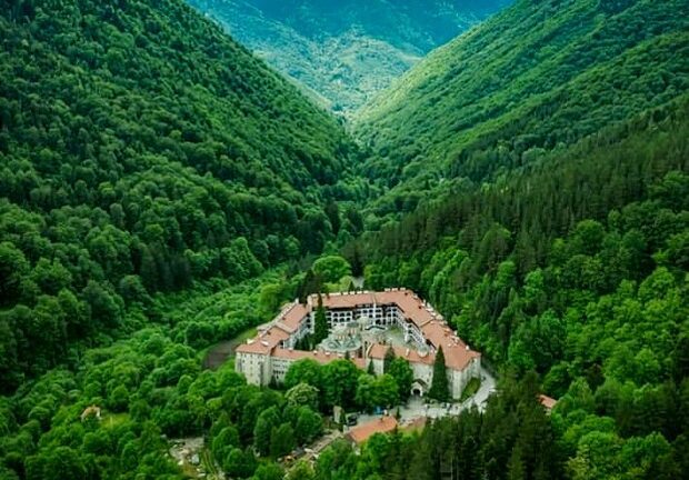 Рилски манастир „Свети Иван Рилски“ – стотици години пазител на вяра, духовност, знание, чудеса…