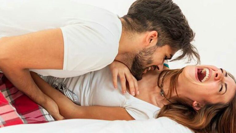Как да върнете романтиката във връзката и да запалите искрата: 20 тайни на вечната любов
