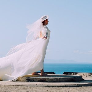 Сватбени рокли – модни тенденции за 2023