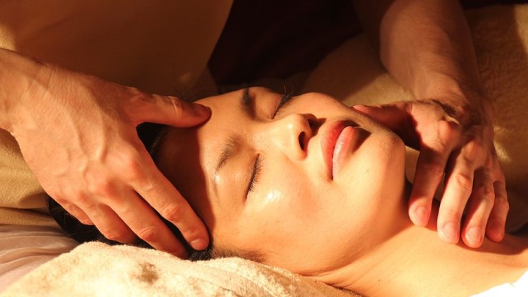 Японски Шиацу масаж на лице – да станете по-млади е лесно!