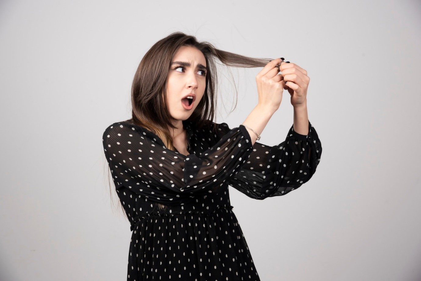 Как да се грижим за косата на жените с косопад - трикове и съвети