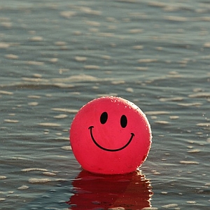  Щастливи – 5 лесни трика да запазим усмивката си 