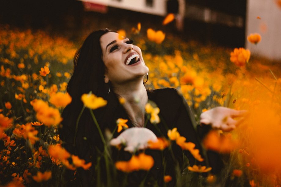 Истински щастливите жени остават позитивни дори когато са в неприятна