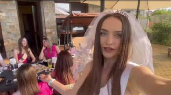  Моминското празненство на Вики от Един за различен ВИДЕО 