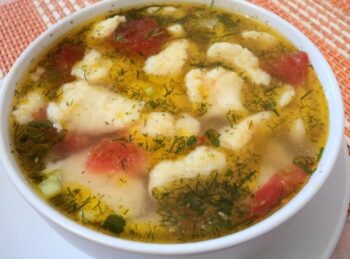 9 рецепти за супи - супа с кнедли и сирене