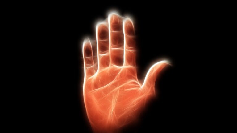 Размерът на малкия ви пръст може да разкрие много за вашата личност