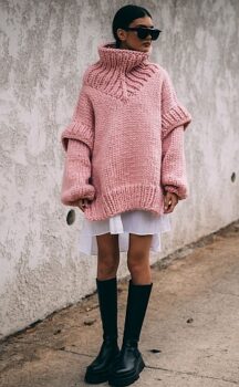 Прегръдка на есента – как да носим овърсайз пуловер/СНИМКИ/