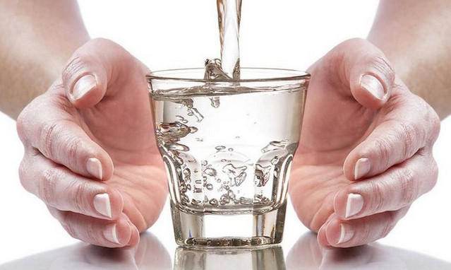 Сбъдване на желание с Чаша вода – най-мощната техника за