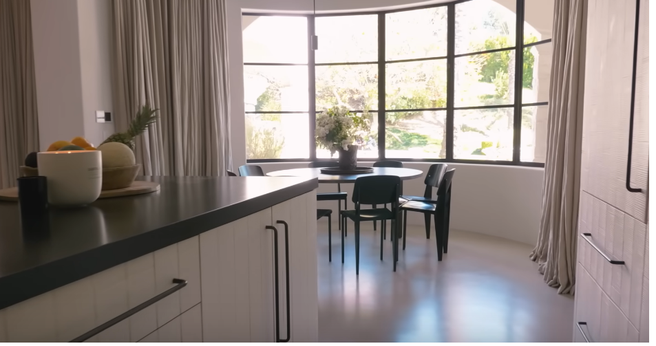  обзавеждането на кухнята 