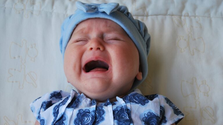 6 начина как да се справим с детския плач