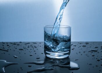 Как да Сбъднете Желание С Чаша Вода