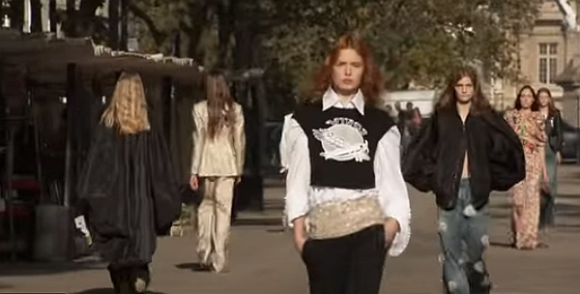 Модното дефиле на Стела Маккартни в Париж 2024