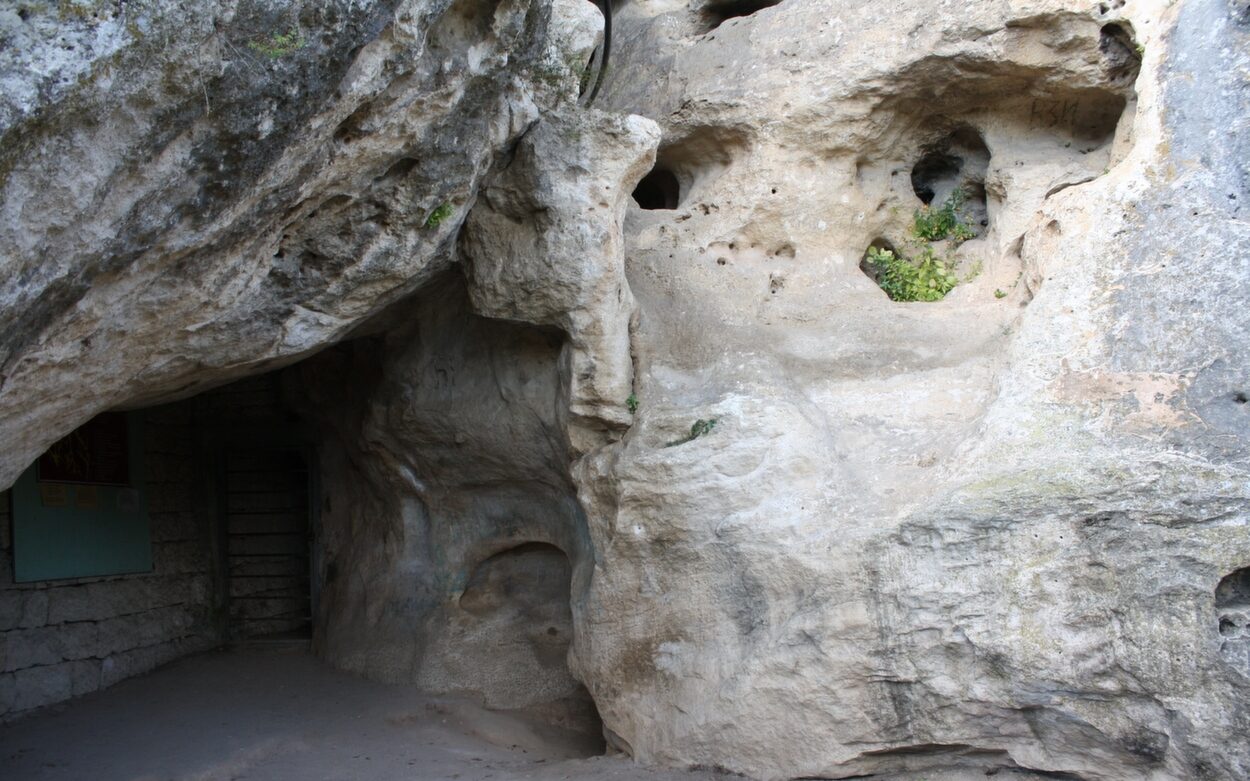 Пещерата Орлова чука лекува белите дробове