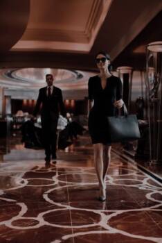  сполучливата жена 