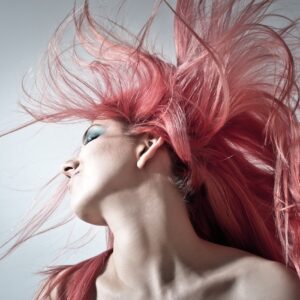 Как да поддържаме боядисаната коса здрава и сияйна