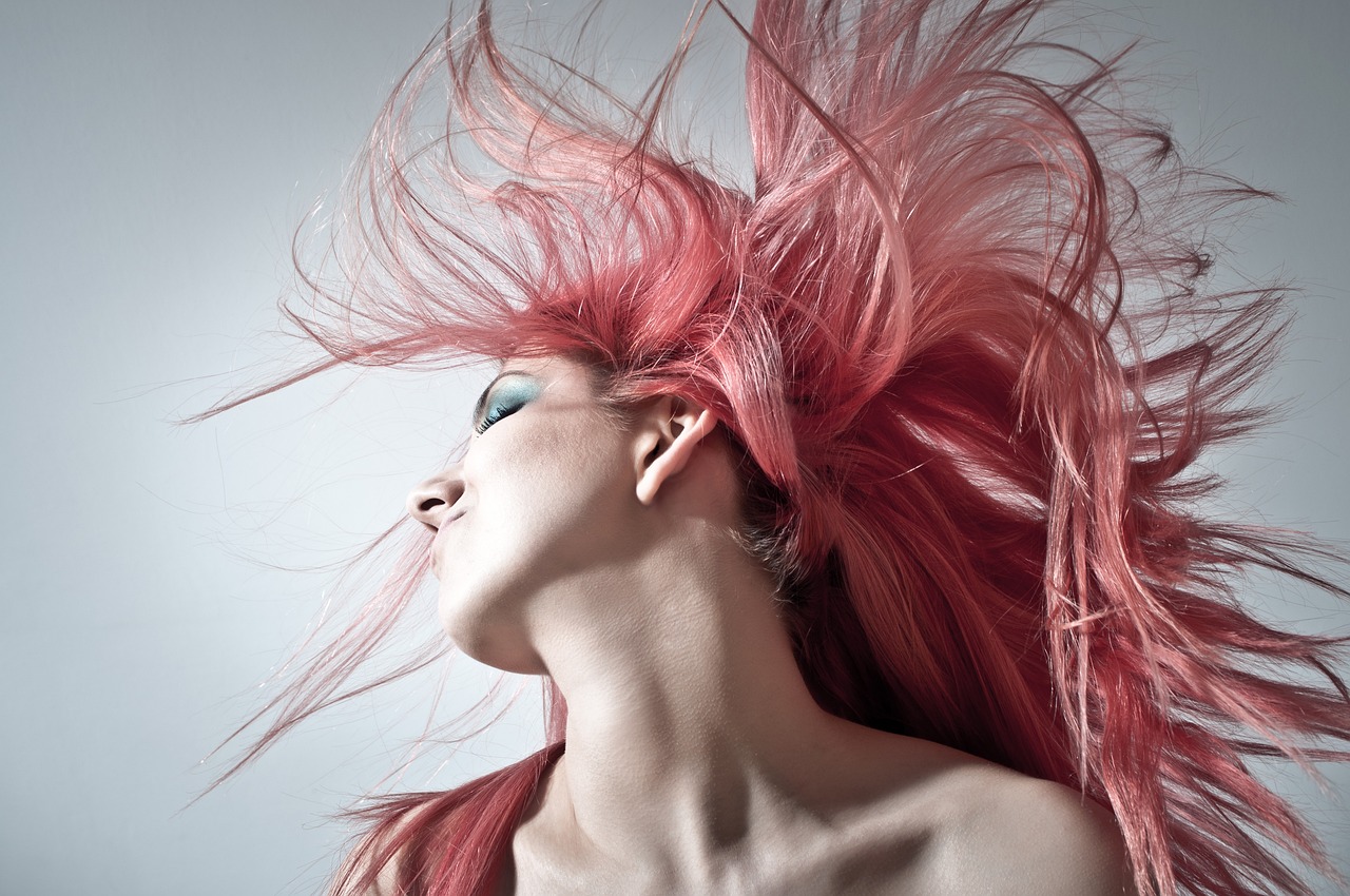Как да поддържаме боядисаната коса здрава и сияйна