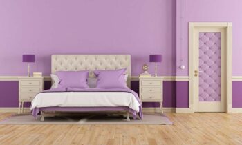 спалня с пастелни цветове