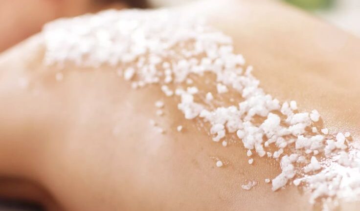 Ползите от морската сол в грижата за кожата