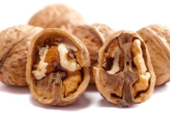 Орехът: Натуралното съкровище с неизчерпаеми ползи за здравето