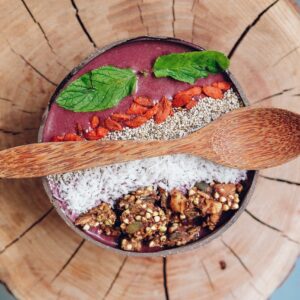 Годжи бери, известно още като „вълшебни боровинки“, са плодове, които са известни със своите потенциални лечебни свойства и ползи за здравето