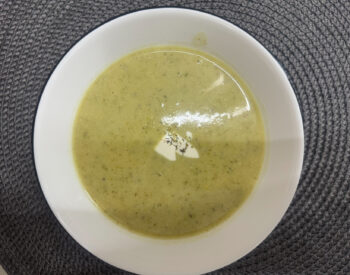 Готова крем супа броколи