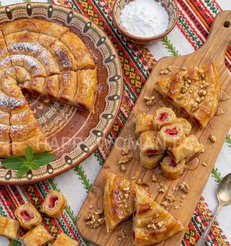 Сладка баница с локум Сладка баница с локум