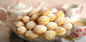 Сладки орехчета с крем