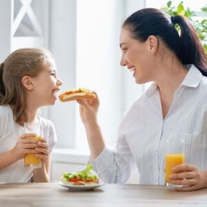 5 грешки с храненето, които родителите правят
