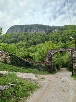 Гложенски манастир – свято и духовно място в България