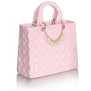  Топ 4 пролетни цветове за вашия дрешник 