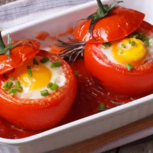 Пълнени домати с яйца и сирене