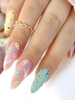  великденски маникюр 