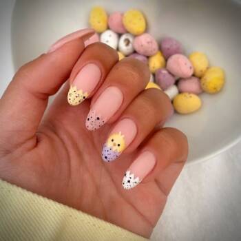  великденски маникюр 