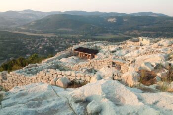 мистериозните места в България