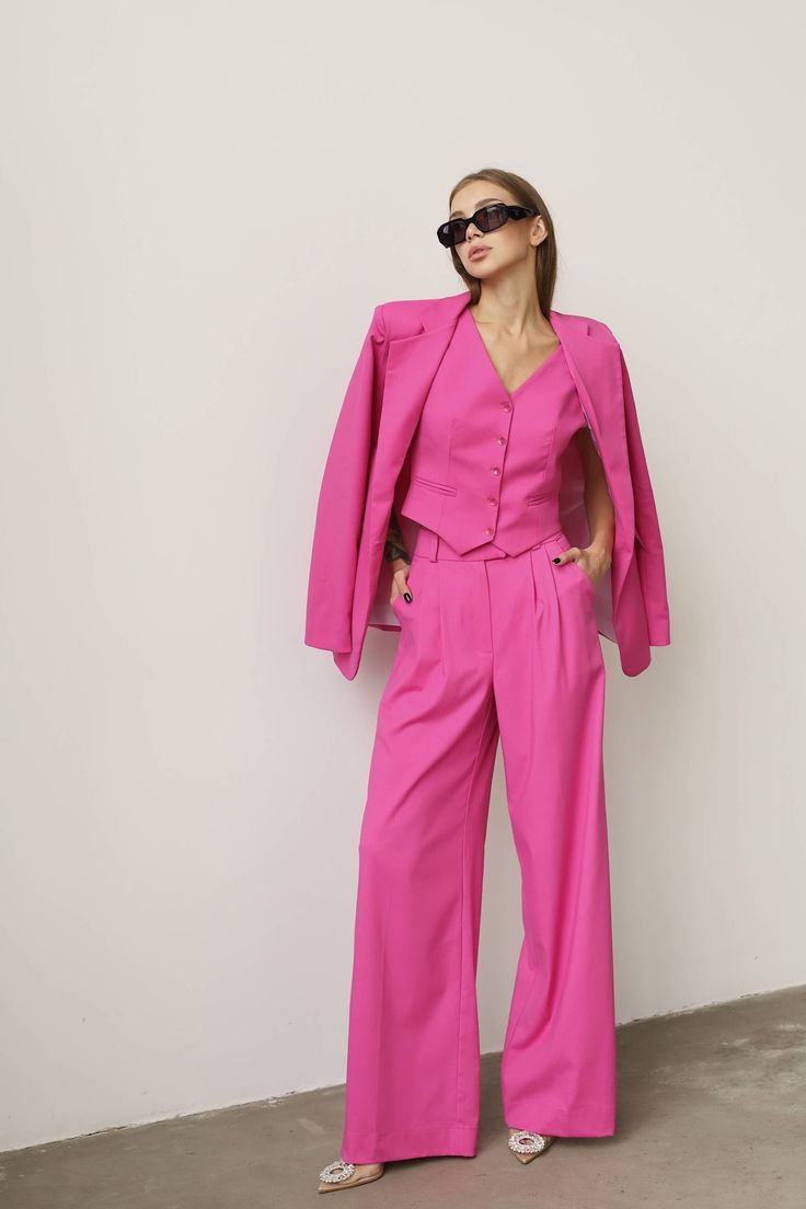 Топ модни съчетания с розов панталон