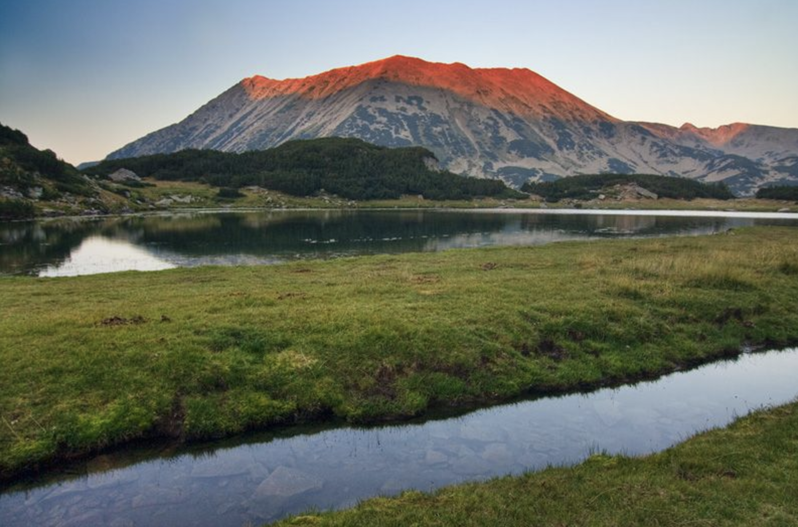 Топ 10 на най-красивите върхове в България