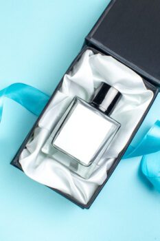 Как да изберем перфектния аромат: разликите между луксозните и масовите парфюми
