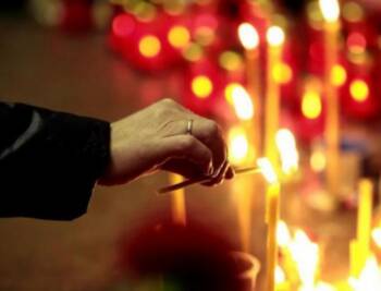  Св. мъченици Трофим и Теофил 