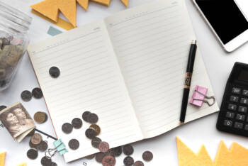  Как да бъдем стилни по празниците с дребен бюджет 