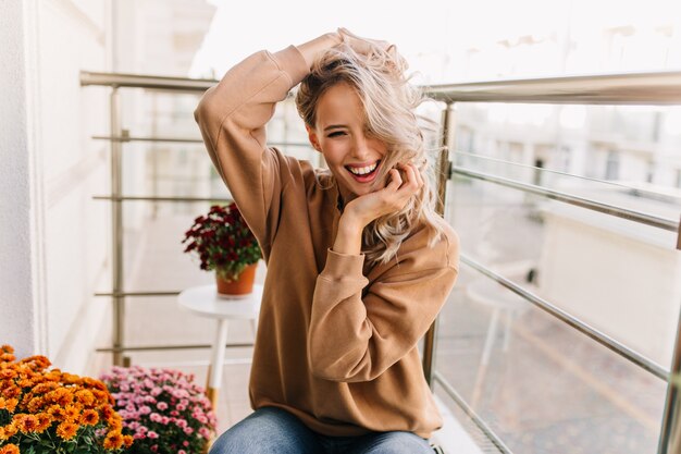  Тайните на Увереността: Как да се обичаме да одобряваме такива, каквито сме 