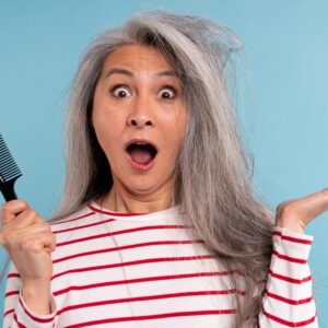 Как да прикрием сивите коси: 6 лесни и ефективни трика
